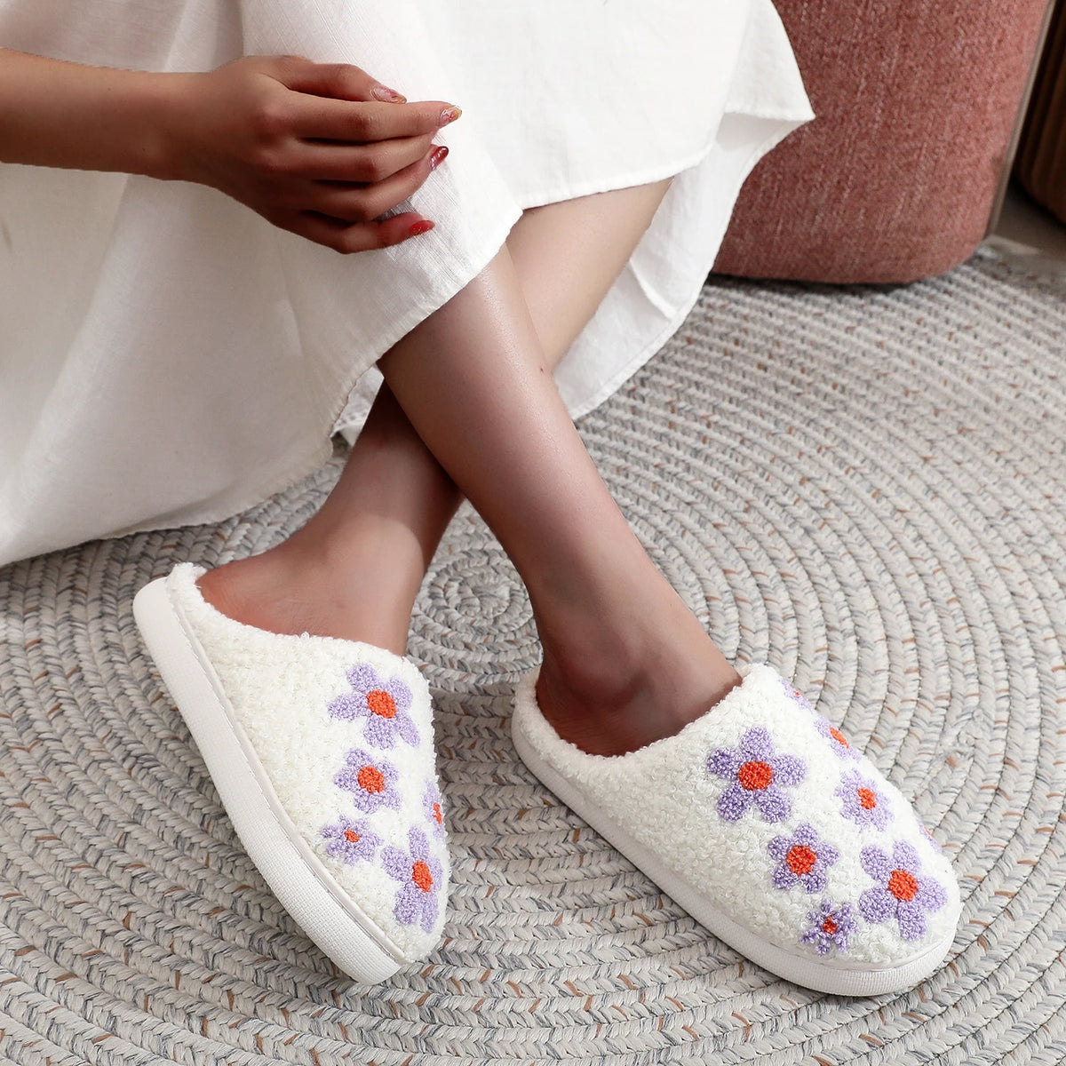 Chaussons Femme <br> Fleurs Violettes