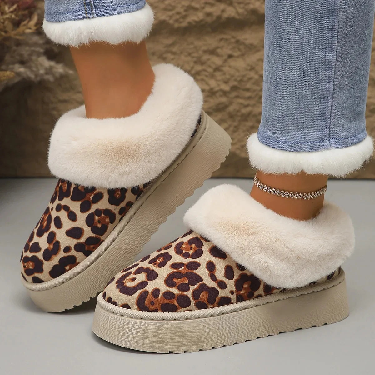 Chaussons Femme <br> Léopard fourrure
