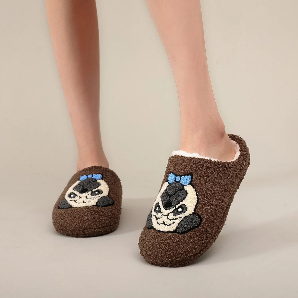 Chaussons <br> Motif Carlin