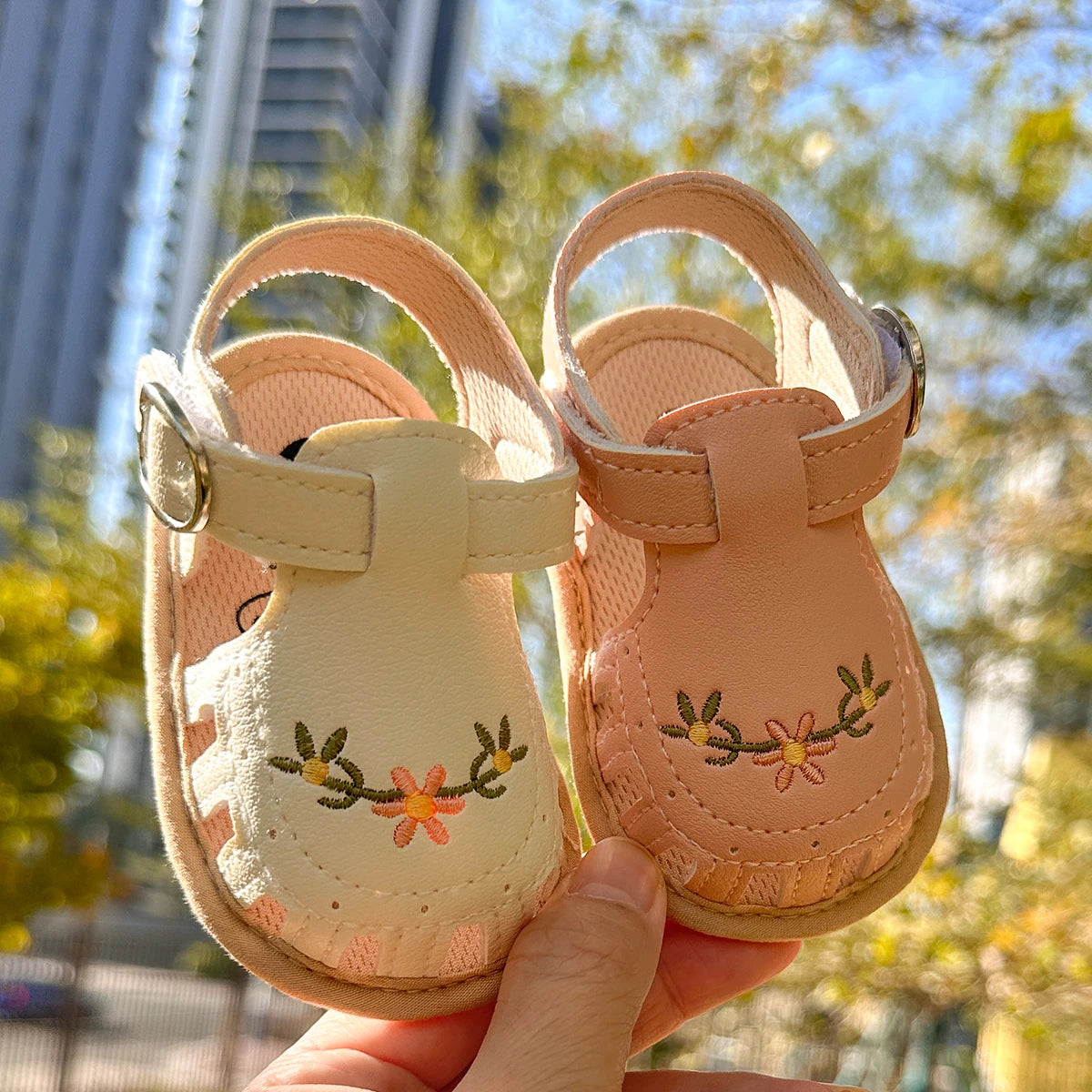 Chaussons Enfant <br> Sandales Bébé Élégante