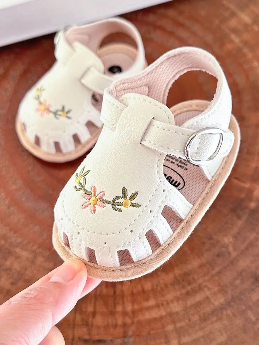 Chaussons Enfant <br> Sandales Bébé Élégante
