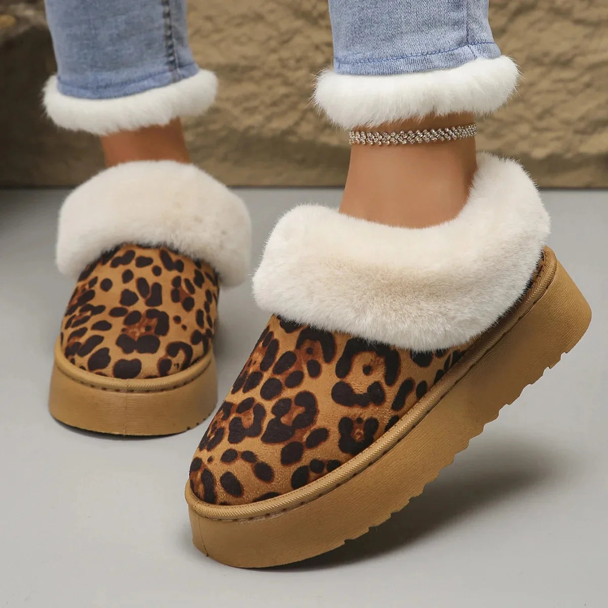 Chaussons Femme <br> Fourrure léopard