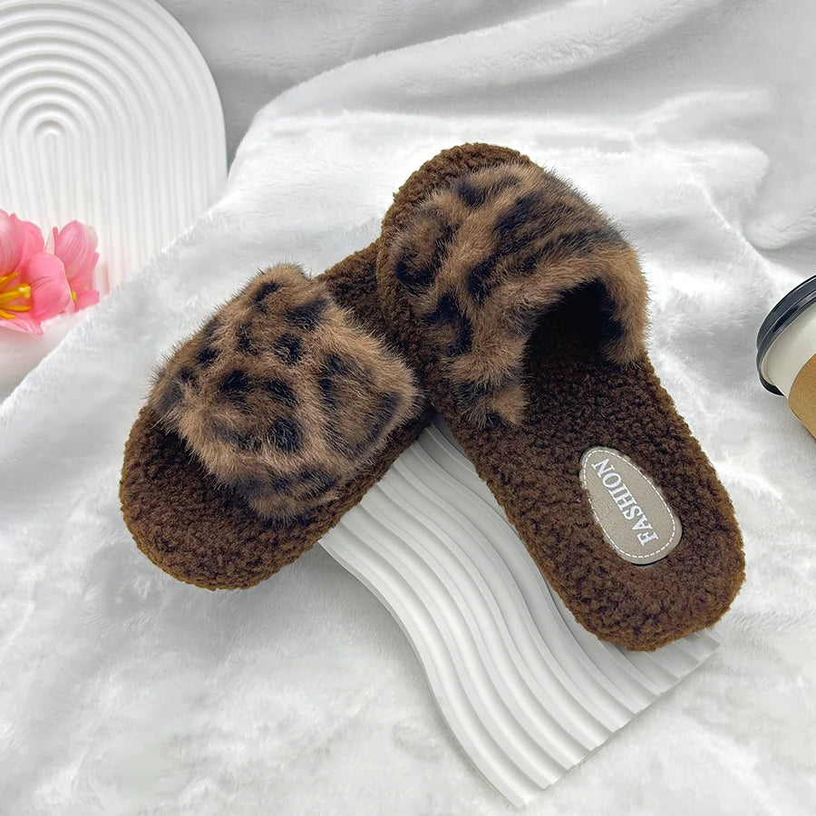 Chaussons Femme <br> Léopard Fourrure Confort