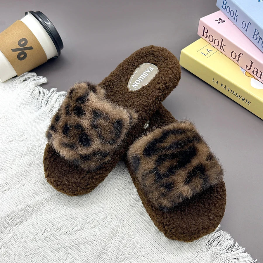 Chaussons Femme <br> Léopard Fourrure Confort