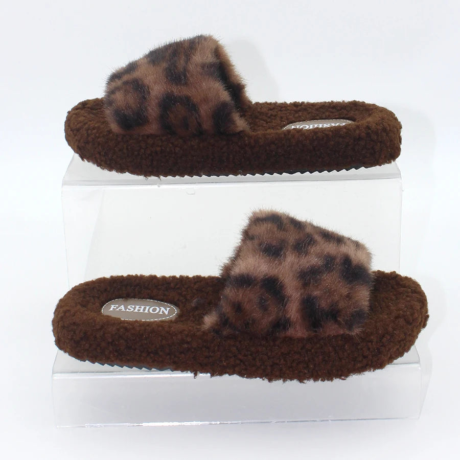 Chaussons Femme <br> Léopard Fourrure Confort