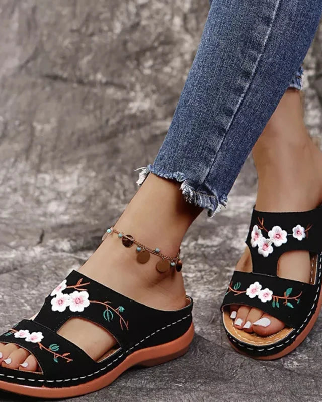 Chaussons Femme <br> Sandales Vintage Fleur