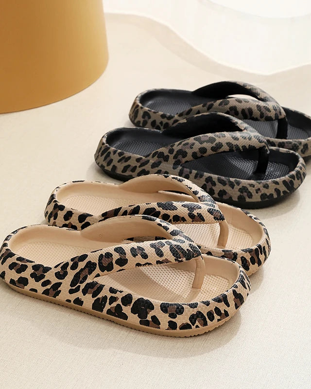 Chaussons Femme <br> Tongs Léopard Confort