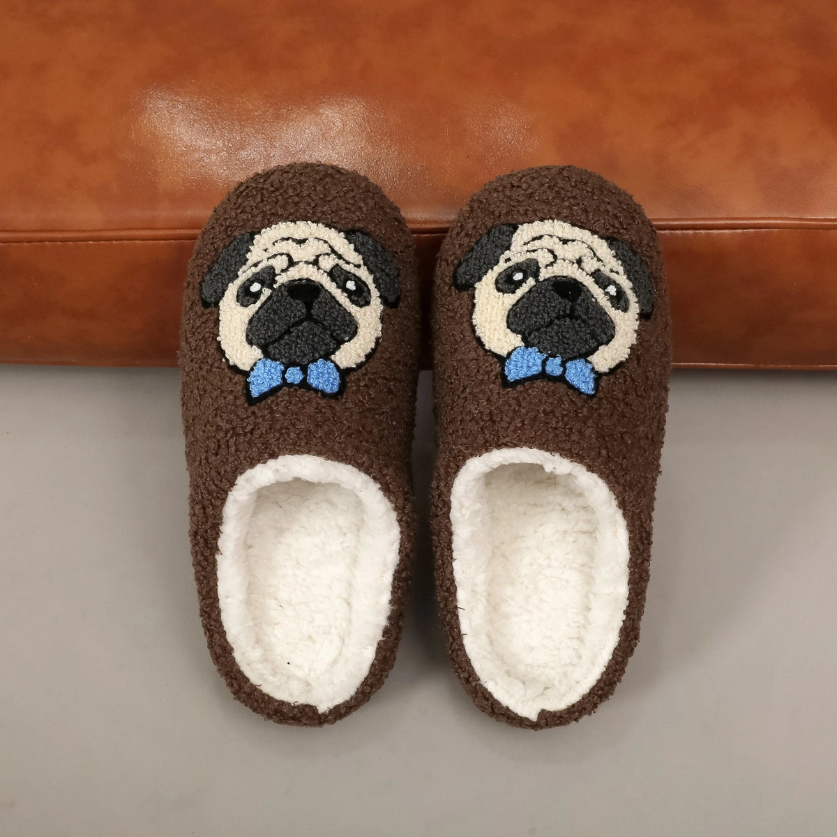 Chaussons <br> Motif Carlin