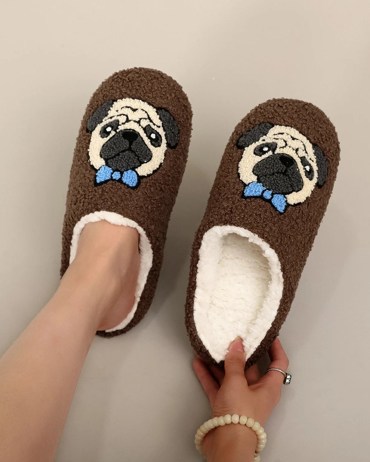 Chaussons <br> Motif Carlin