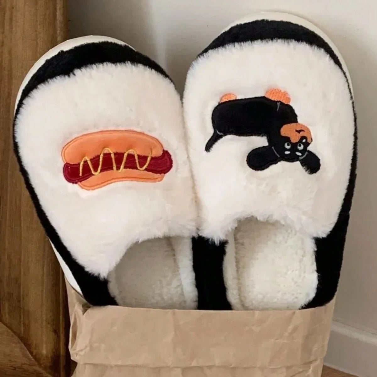Chaussons <br> Teckel Humouristique