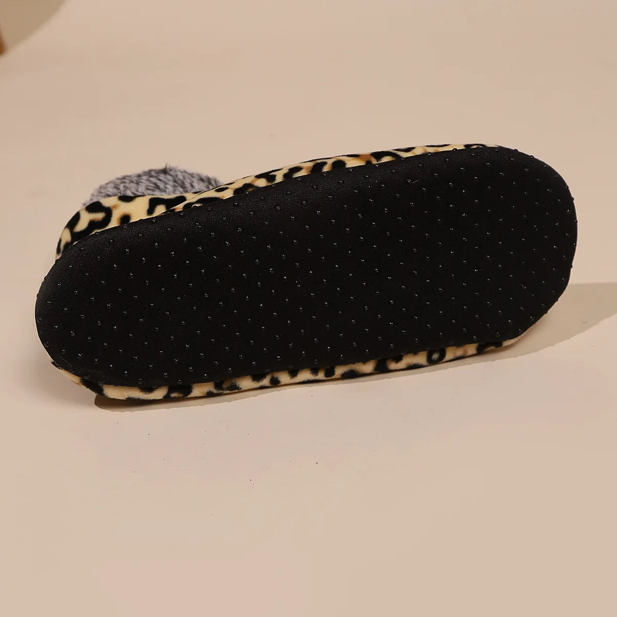 Chaussons chaussettes <br> Léopard Polaire