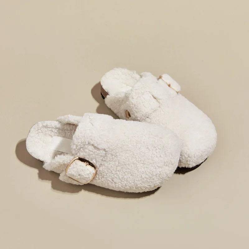 Chaussons <br> Fourrés en laine tendance
