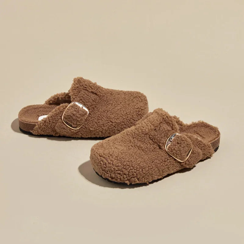 Chaussons <br> Fourrés en laine tendance