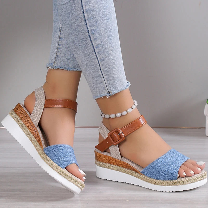 Sandales Femme <br> Petite Plateforme